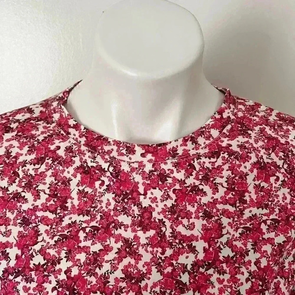 ZARA Short Puff Sleeve Floral Top - Picture 2 of 9